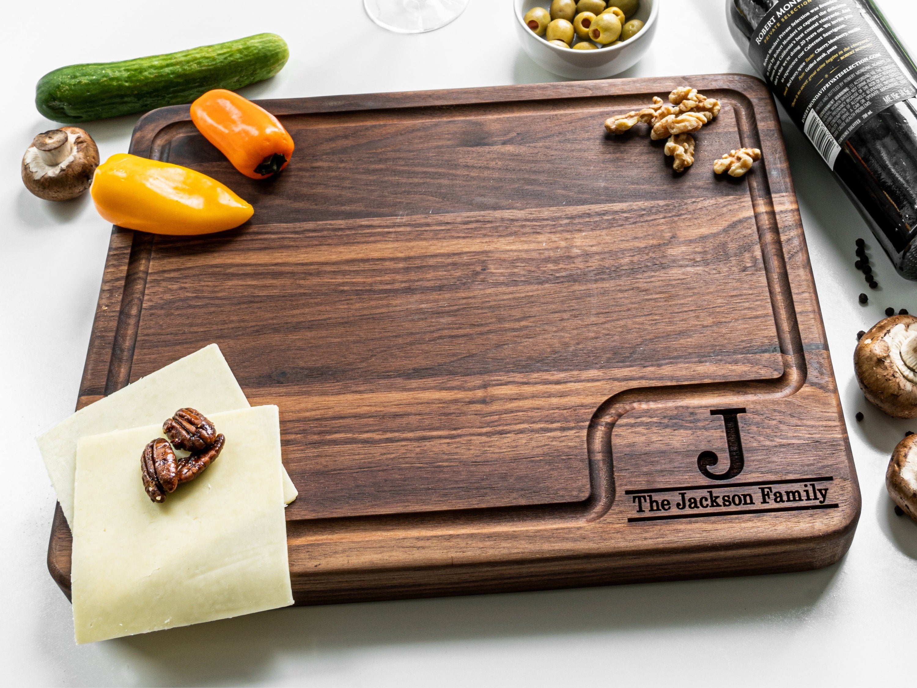 Walnut Cutting Board - Elegant Cutting Board